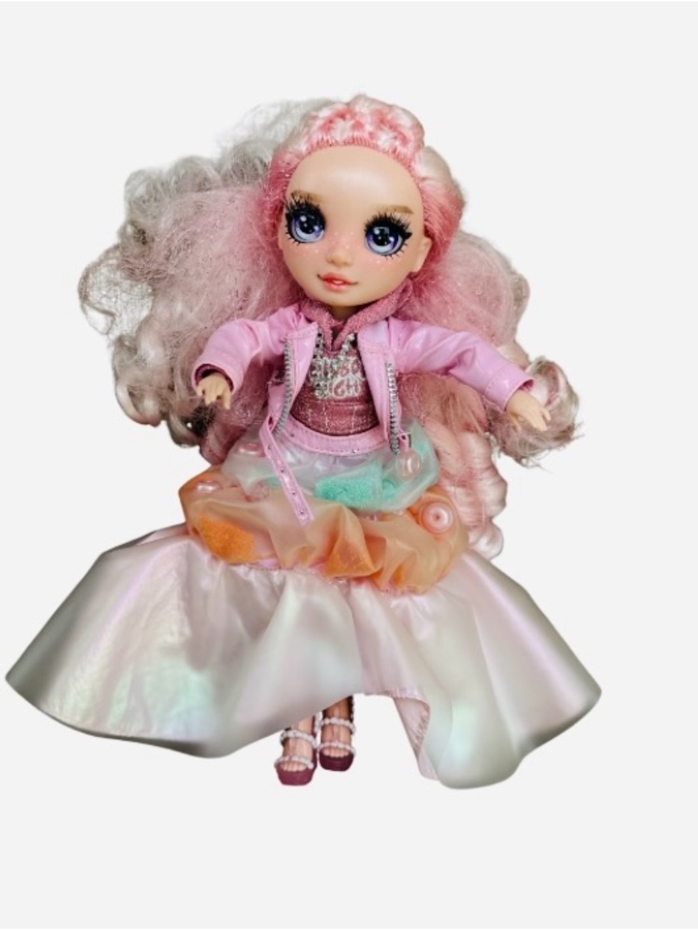 Rainbow High Winter Wonderland Bella Parker
